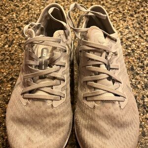 Nike Women’s Mint Green Running Shoes